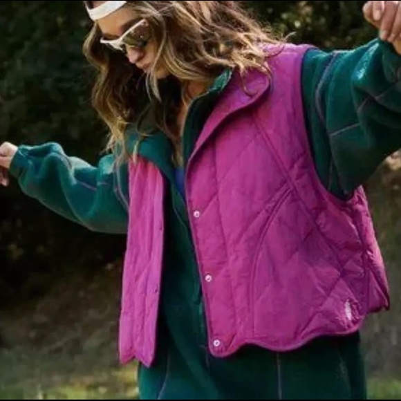 Free People FP Movement Quinn Quilted Puffer Vest Lightweight Magenta XS New - Picture 1 of 7